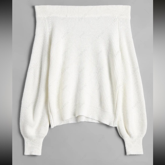 Off The Shoulder Lantern Sleeve Pullover Sweater - Picture 3 of 5